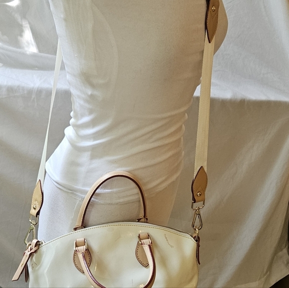 Vintage Dooney & Bourke Ivory Patent Leather Satchel Handbag Crossbody 2 Straps - Picture 8 of 14